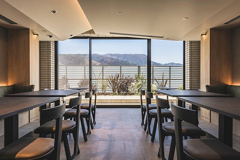 HDRを活用した場合　室内と景色の同調