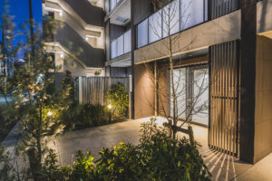 建築写真撮影　竣工写真撮影　建築カメラマン 建築写真きれい　建築カメラマン 神奈川　東京　千葉　埼玉　竣工写真　建築写真家　建築写真きれい　集合住宅撮影　建築　画像リタッチ　電線消し画像処理　ルフレ田園調布　外観６