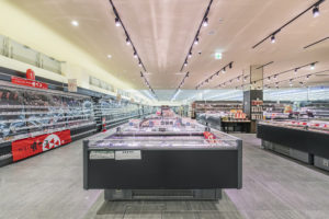 建築写真撮影　竣工写真撮影　建築カメラマン 建築写真きれい　店舗の綺麗な写真　建築カメラマン 神奈川　東京　千葉　埼玉　竣工写真　建築写真家　建築写真きれい　レストラン撮影　店舗撮影　商業施設の撮影　スーパーマーケット店舗撮影　建築　画像リタッチ　電線消し画像処理　いなげや店舗内