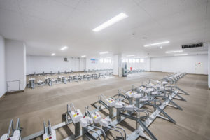 建築写真撮影　竣工写真撮影　建築カメラマン 建築写真きれい　店舗の綺麗な写真　建築カメラマン 神奈川　東京　千葉　埼玉　竣工写真　建築写真家　建築写真きれい　レストラン撮影　店舗撮影　商業施設の撮影　商業施設の外観　建築　画像リタッチ　電線消し画像処理　ヨシザワビル　駐輪場