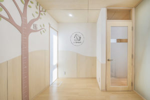 建築写真撮影　竣工写真撮影　建築カメラマン 建築写真きれい　病院の綺麗な写真　建築カメラマン 神奈川　東京　千葉　埼玉　竣工写真　病院／クリニック撮影　病院・歯科医院　医療施設の建築写真　建築写真家　建築写真きれい　医療施設の撮影　建築　画像リタッチ　電線消し画像処理　こども測定