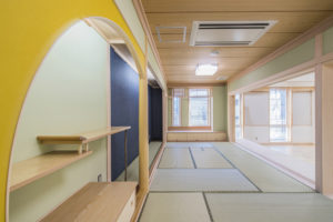 建築写真撮影　竣工写真撮影　建築カメラマン 建築写真きれい　学校の綺麗な写真　建築カメラマン 神奈川　東京　千葉　埼玉　竣工写真　学校外装内装撮影　学校撮影　学校・幼稚園・図書館などの公共施設の建築写真　建築写真家　建築写真きれい　公共施設の撮影　建築　画像リタッチ　電線消し画像処理　和室のインテリア