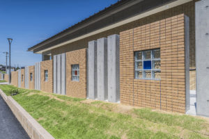 建築写真撮影　竣工写真撮影　建築カメラマン 建築写真きれい　綺麗な建築写真　建築カメラマン 神奈川　東京　千葉　埼玉　竣工写真　学校外装内装撮影　学校撮影　学校・幼稚園・図書館などの公共施設の建築写真　建築写真家　建築写真きれい　公共施設の撮影　建築　画像リタッチ　電線消し画像処理　幼稚園、保育園の竣工写真　壁面装飾