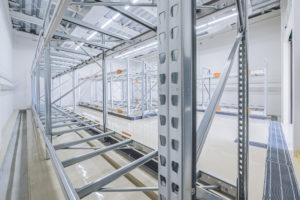 建築写真撮影　竣工写真撮影　建築カメラマン 建築写真きれい　病院の綺麗な写真　建築カメラマン 神奈川　東京　千葉　埼玉　竣工写真　工場・プール・倉庫・　プライベートスペースの内装など多種建築写真　建築写真家　建築写真きれい 神社仏閣の撮影　建築　画像リタッチ　電線消し画像処理　別荘の外観写真　建築出張カメラマン　川崎　横浜　倉庫の撮影　鉄骨斜めから