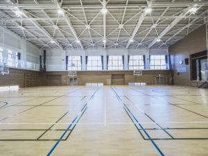 建築写真撮影　竣工写真撮影　建築カメラマン 建築写真きれい　学校の綺麗な写真　建築カメラマン 神奈川　東京　千葉　埼玉　竣工写真　学校外装内装撮影　学校撮影　学校・幼稚園・図書館などの公共施設の建築写真　建築写真家　建築写真きれい　公共施設の撮影　建築　画像リタッチ　電線消し画像処理 体育館