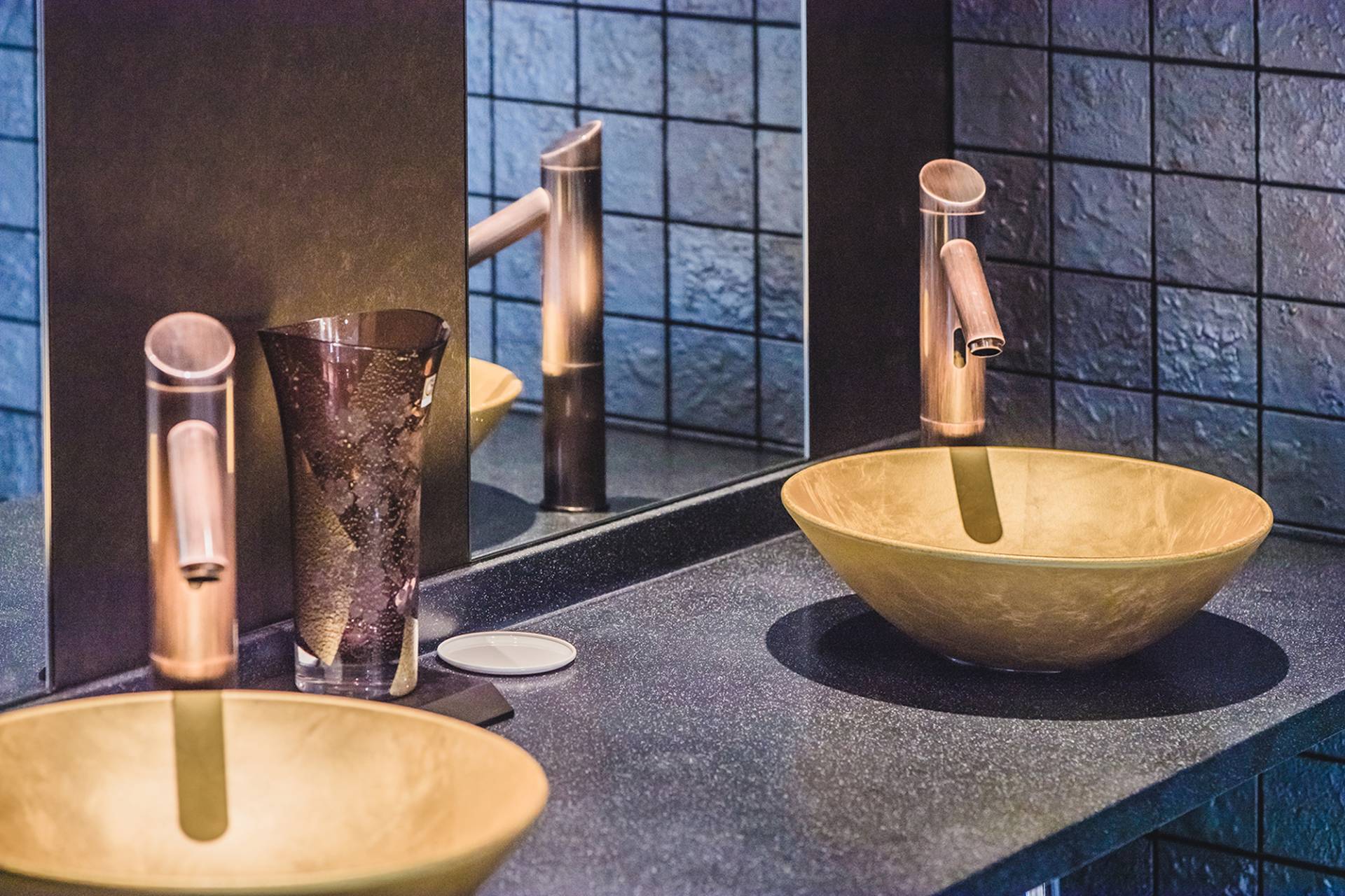 建築写真撮影　竣工写真撮影　建築カメラマン 建築写真きれい　店舗の綺麗な写真　建築カメラマン 神奈川　東京　千葉　埼玉　竣工写真　建築写真家　建築写真きれい　レストラン撮影　店舗撮影　商業施設の撮影　商業施設の内装写真　建築　画像リタッチ　電線消し画像処理